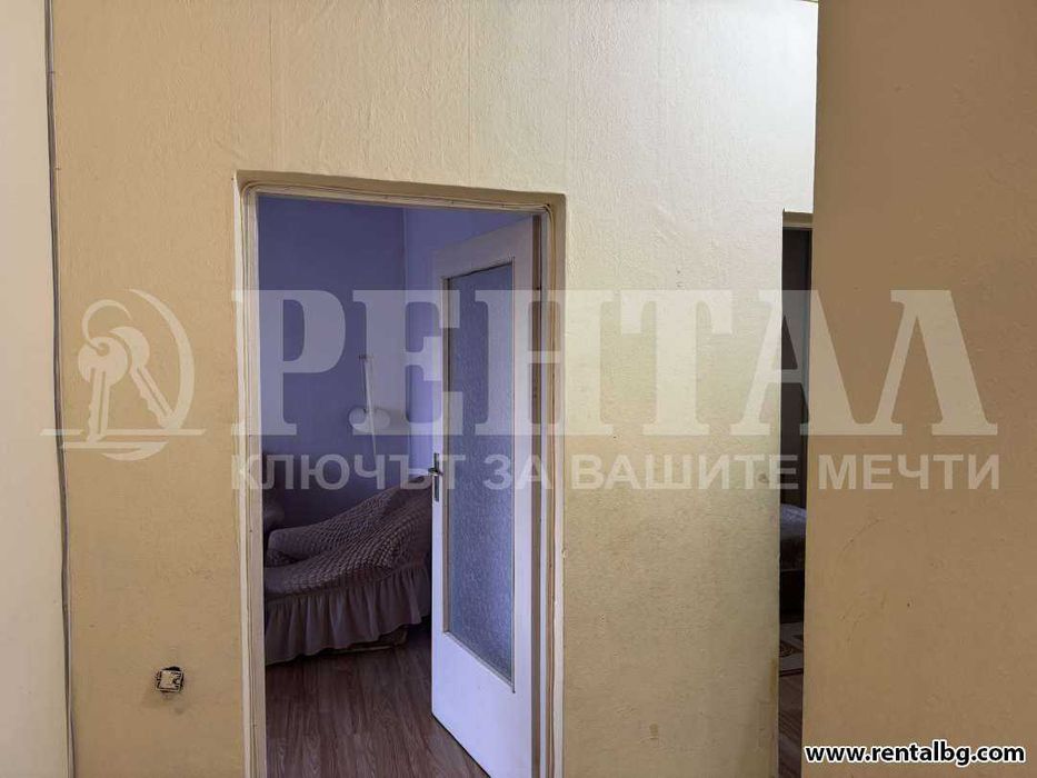 Дава се под наем Тристаен апартамент в Пловдив, Център - 86 кв.м за 408 € - Снимка #8