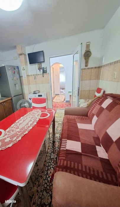 De vanzare apartament cu 3 camere, zona Episcopiei, mobilat și utilat