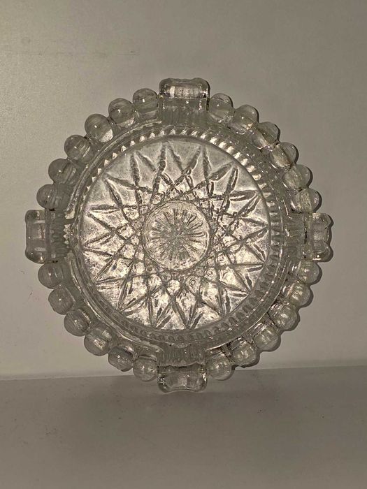 Комплект бутилка за ракия и пепелник стъклени