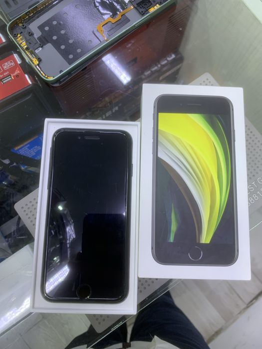 iPhone se 2020 64GB