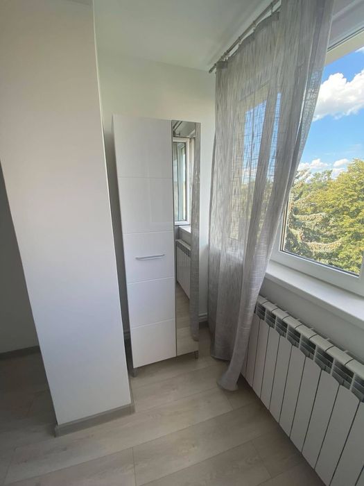 Apartament 4 camere de inchiriat la 1 minunt de universitate