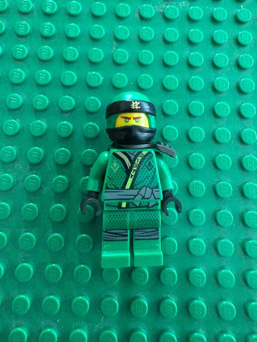 LEGO Ninjago Lloyd Sons Of Garmadon Minifigure njo0401 From Set 70641