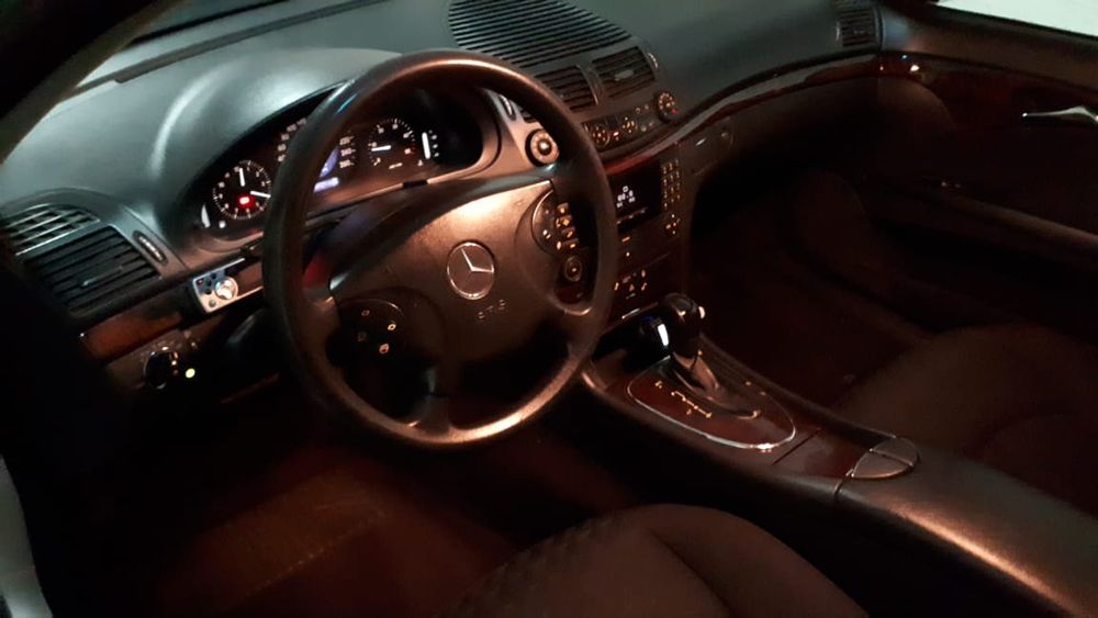 Продам автомобиль мерседес бенц