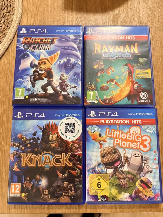 PS4 Pro 1TB, 2 contollere, 4 jocuri