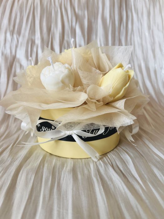 Луксозни букети и подаръци от 100% соев восък