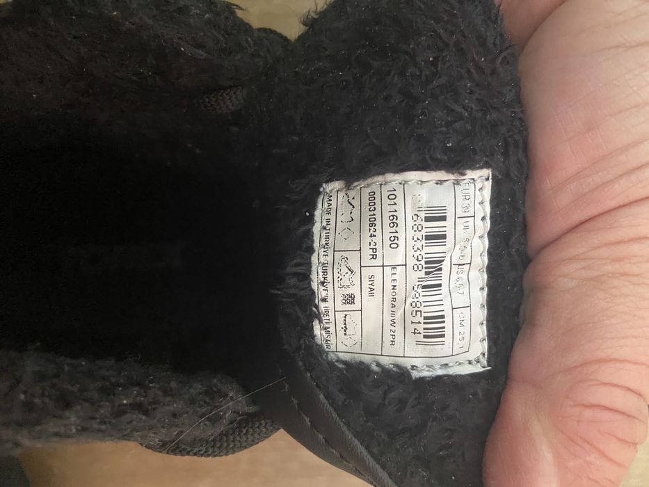 Новые утепленные кроссовки