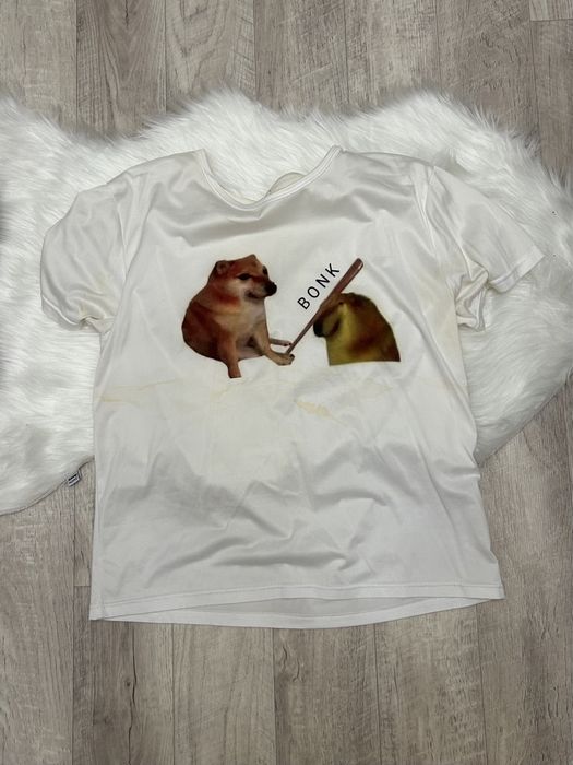 Футболки женские