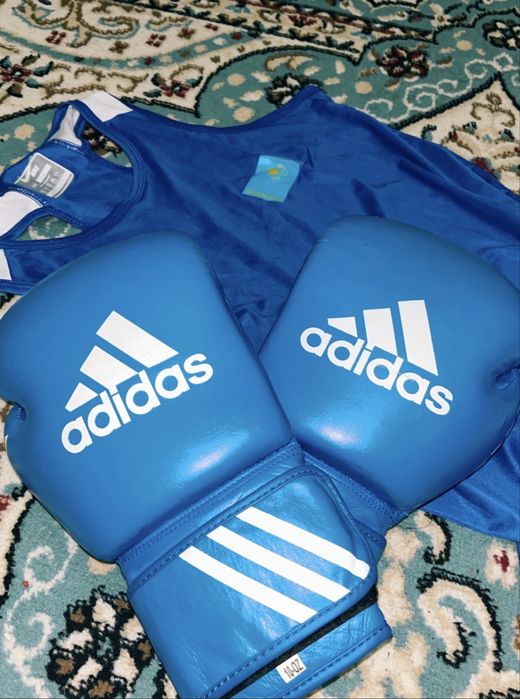 Продам боксерский комплект