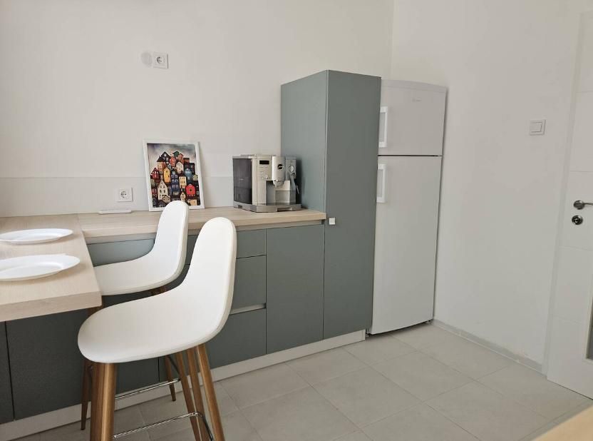 Дава се под наем Тристаен апартамент в Пловдив, Център - 91 кв.м за 650 € - Снимка #4