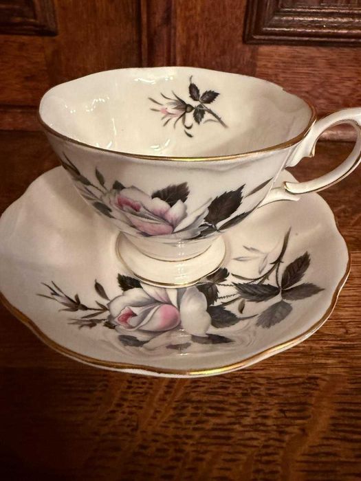 Royal Albert Fine bone Chinа