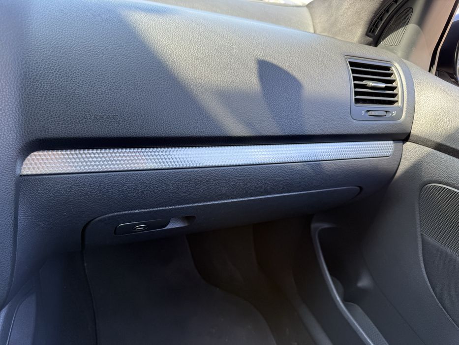 Декоративни лайстни VW GOLF MK5  (R)