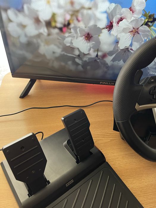 Volan gaming hori