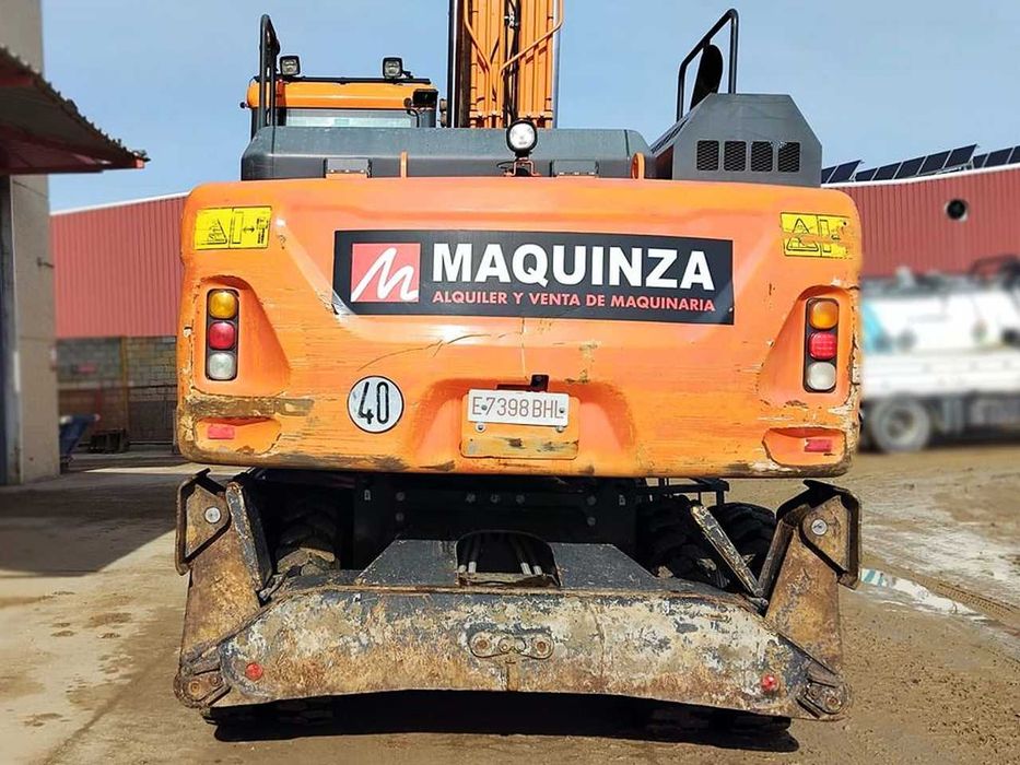Колесный экскаватор Doosan DX190W-5