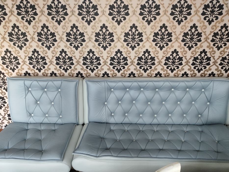 Мебель новый красивый.