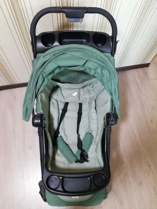 Коляска бренда JOLE