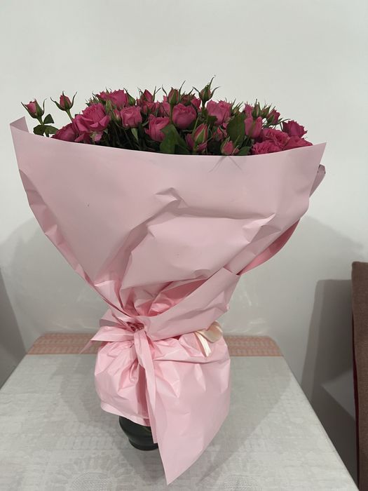 Кустовые розы букет цветы