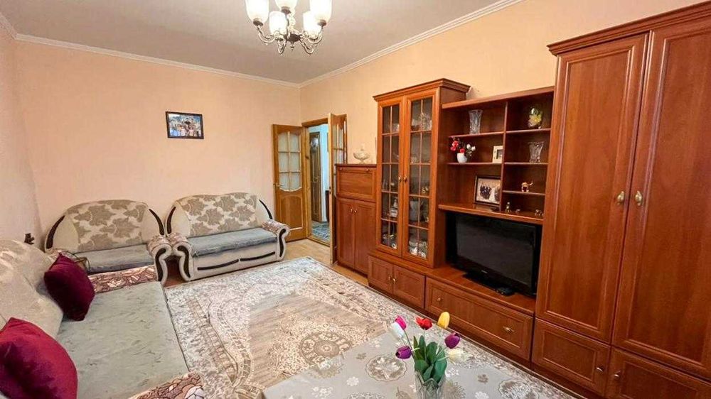Продам 3х квартиру Рустам Империя.