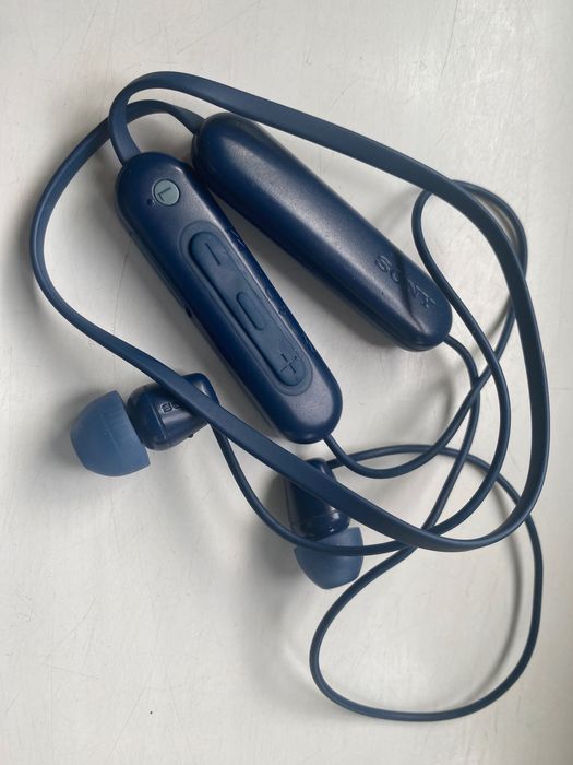 Căști Sony/JBL Bluetooth cu fir ,impecabile