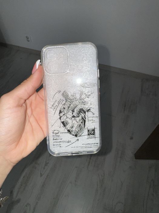 huse iphone 12