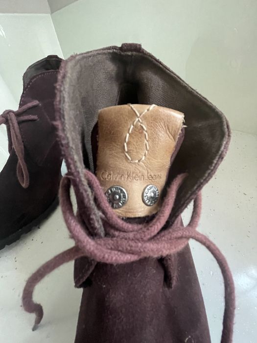CALVIN KLEIN велурени боти