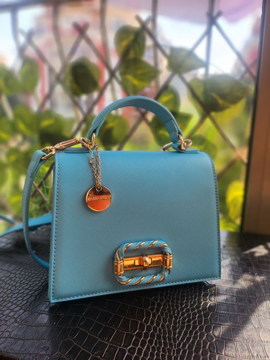 Нова кокетна чантичка