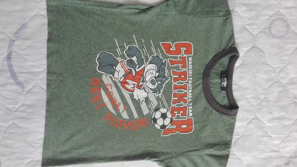 Тениски и панталонче 104 см