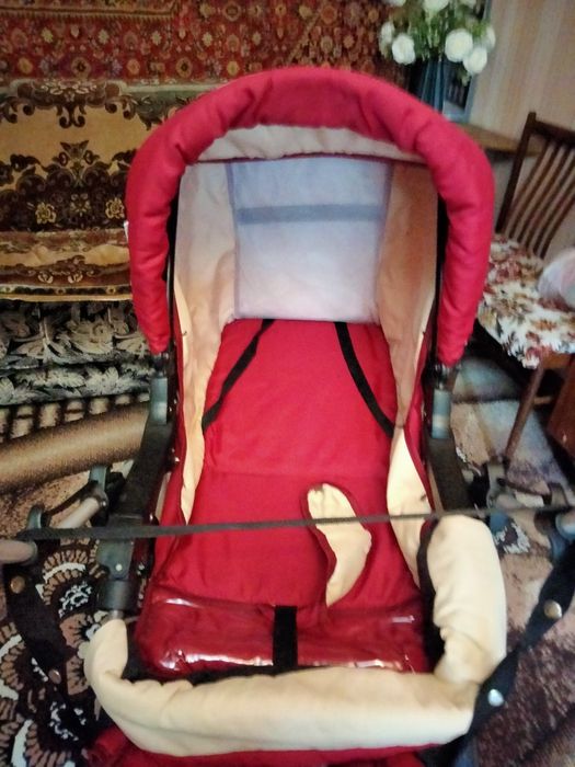 Детская коляска.