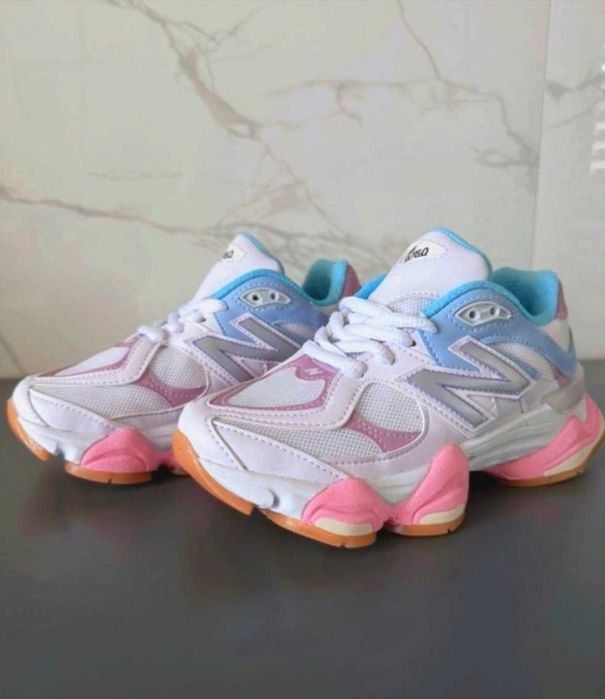 Детски маратонки нови