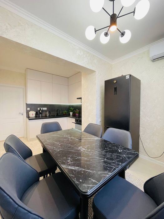 Продаётся 3 комнатная Французская планировка