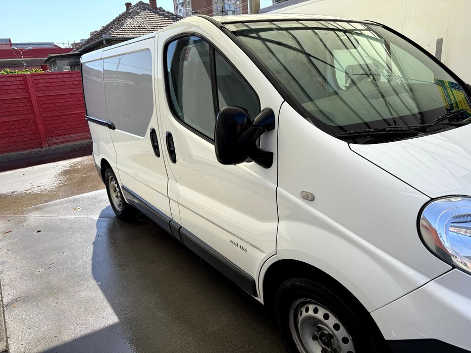 Renault Traffic 2012