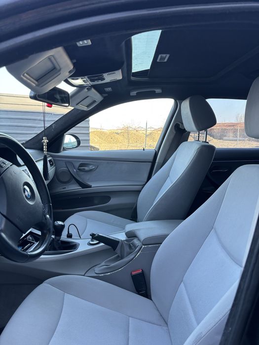 BMW Seria 3 M47 E90 NFL Trapa Navigatie Carplay