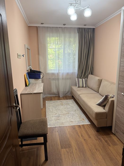 Продается трехкомнатная квартира