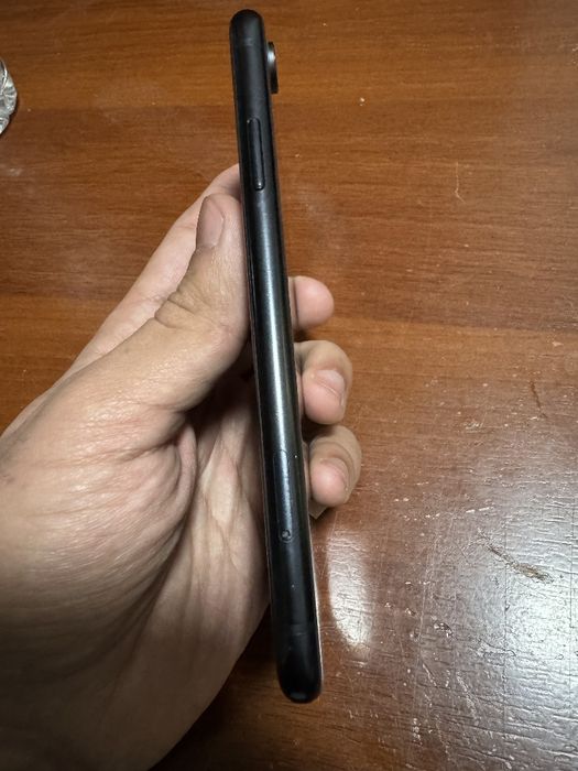 IPHONE XR все в идеальном состоянии