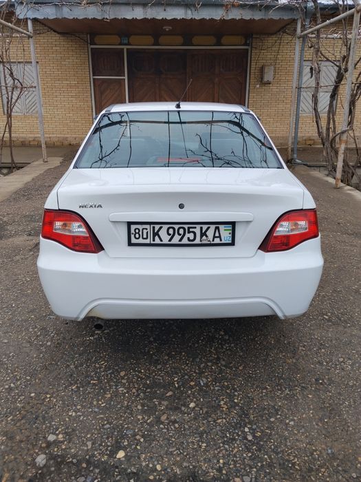 Нексия 2 сотилади 1.6