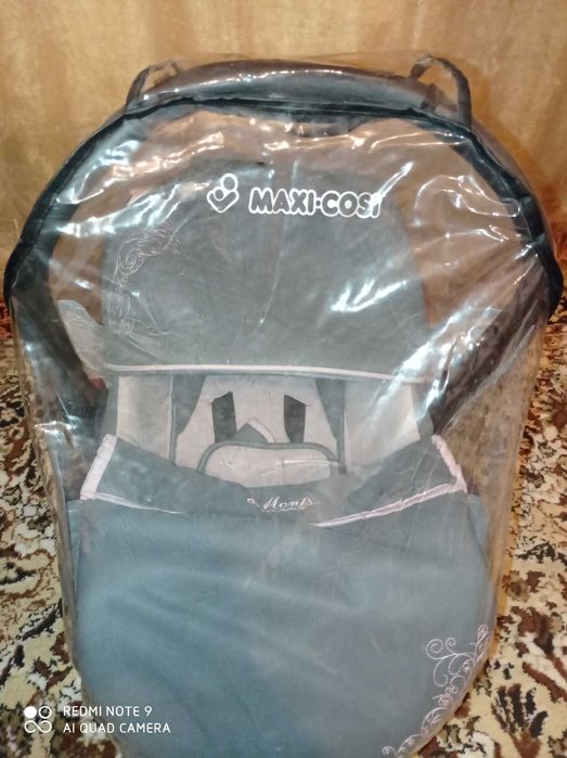 Детска масичка със столче и кошче за новородено