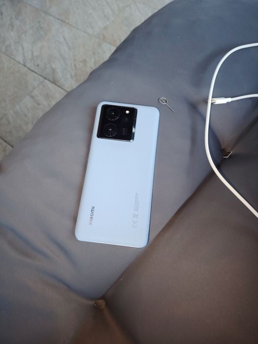 Telefon Xianomi 13T.