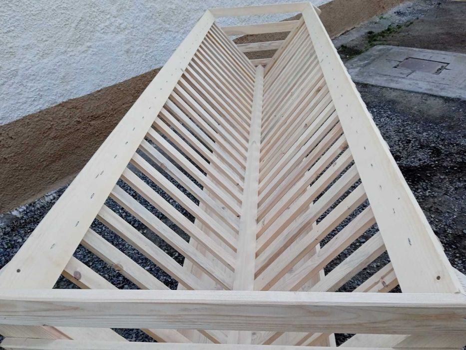 Hranitoare pentru  oi si capre