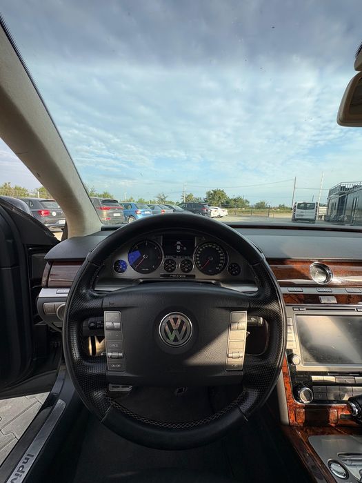 Volkswagen Phaeton 3.0 V6 TDI | 310-320 CP | Suspensie pneumatică | Distronic | Full echipat