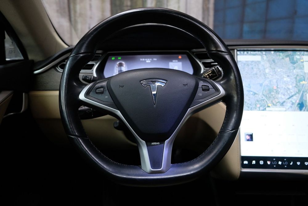 TESLA MODEL S Incarare gratuită Supercharged Tesla