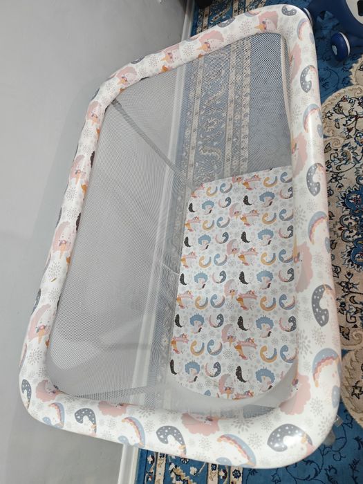 Манеж кровать в отличном состоянии