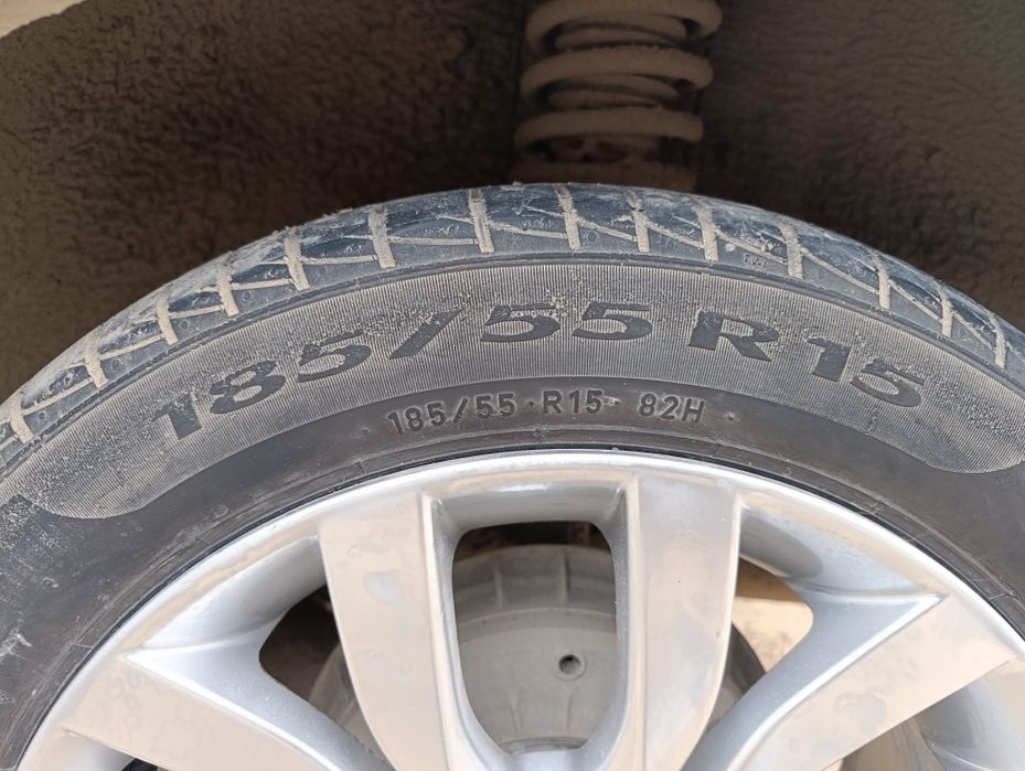 Продам титановые диски  с шинами