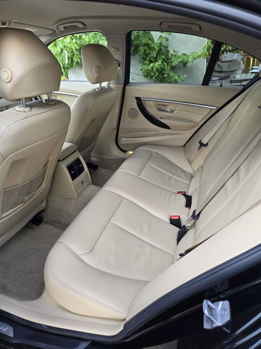Bmw seria 3 facelift 2.0d xDrive Luxury