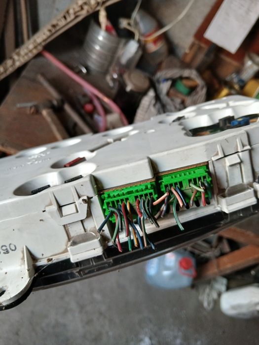 Приборная панель субару