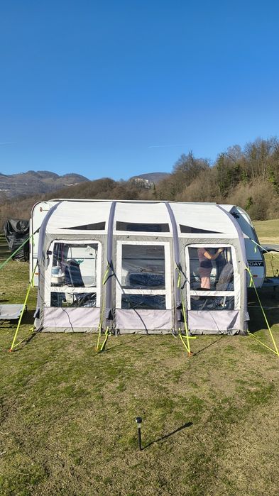 Cort Kampa air 390