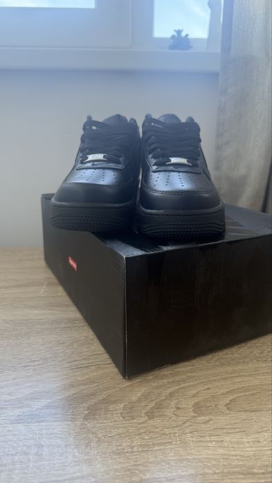 Nike airforce 1 supreme black 40