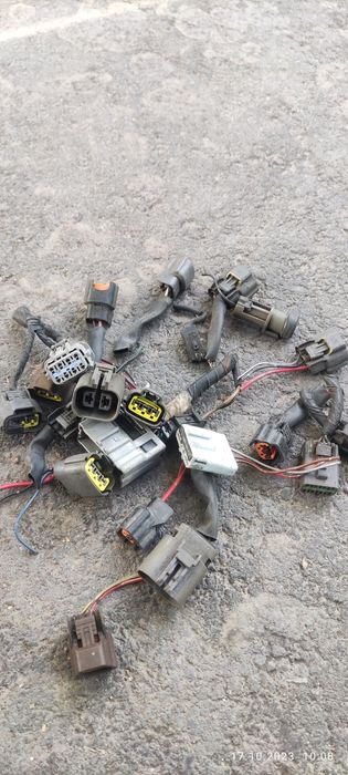 Продам фишки разъёмы для автомобиля