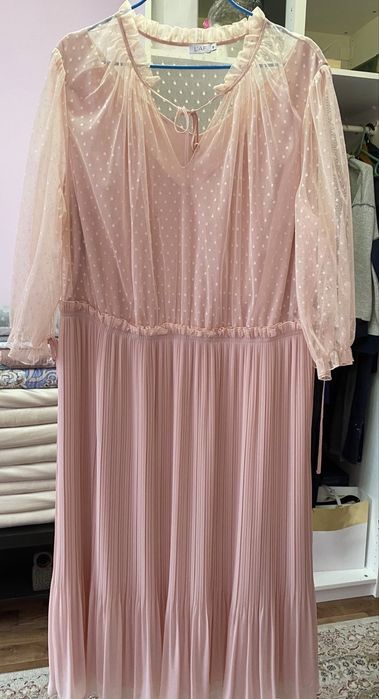 Платье на продажу