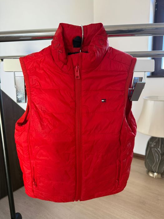 Vand URGENT vesta copii Tommy Hilfiger