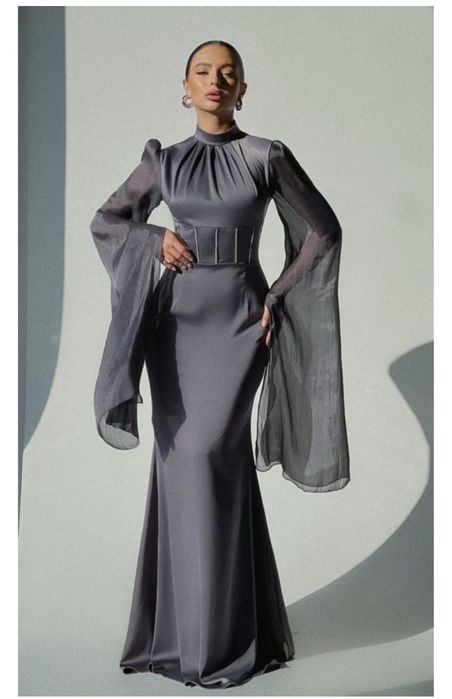 Вечернее длинное платье