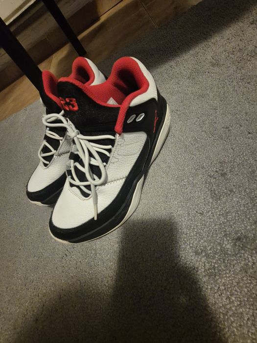 Nike Jordan Max Aura 3
